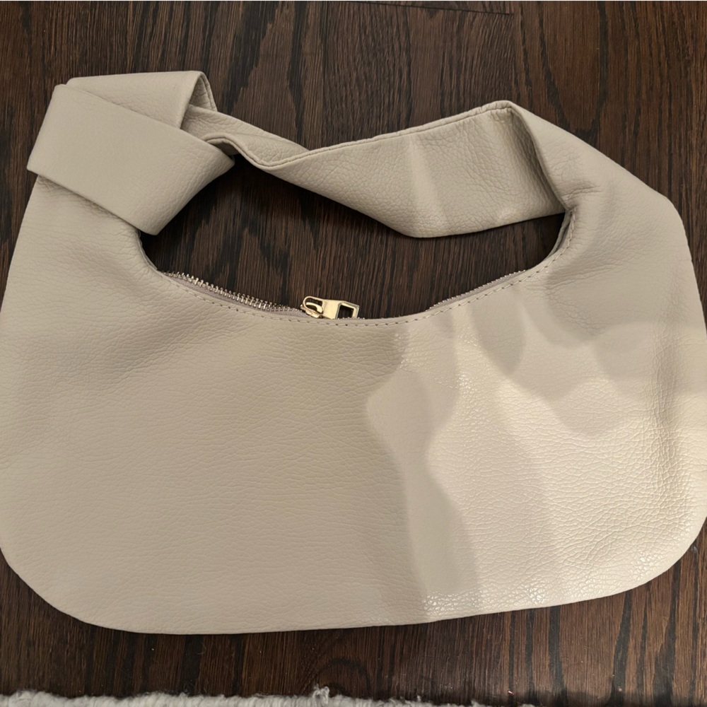 Chic Cream Shoulder Bag